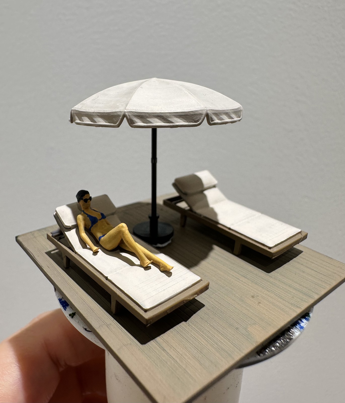 Diorama 1/64 Sun Bathing Micro - đánh giá và giá Tools Workshop Kids